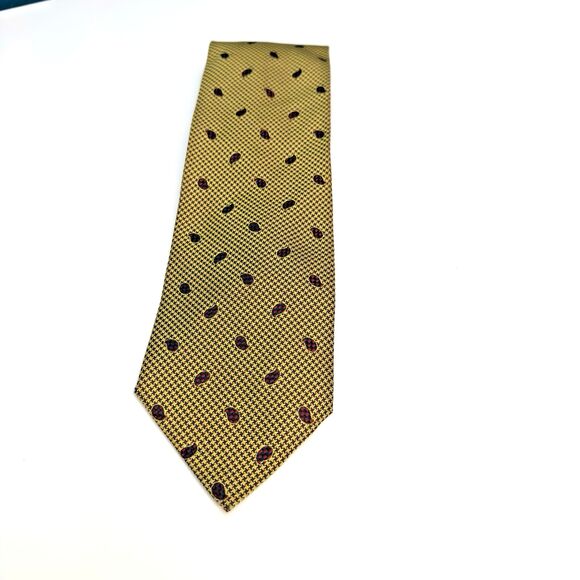 Silk Paisley Neck Tie 64" Long x 4" Wide Signature Collection by Joseph A. Bank - Picture 1 of 7